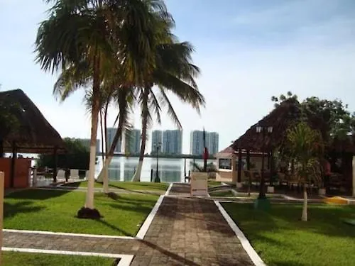 Royal Lagoon Room Канкун 0*,  Мексика